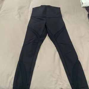 LULU LEMON SPORTS LEGGINGS